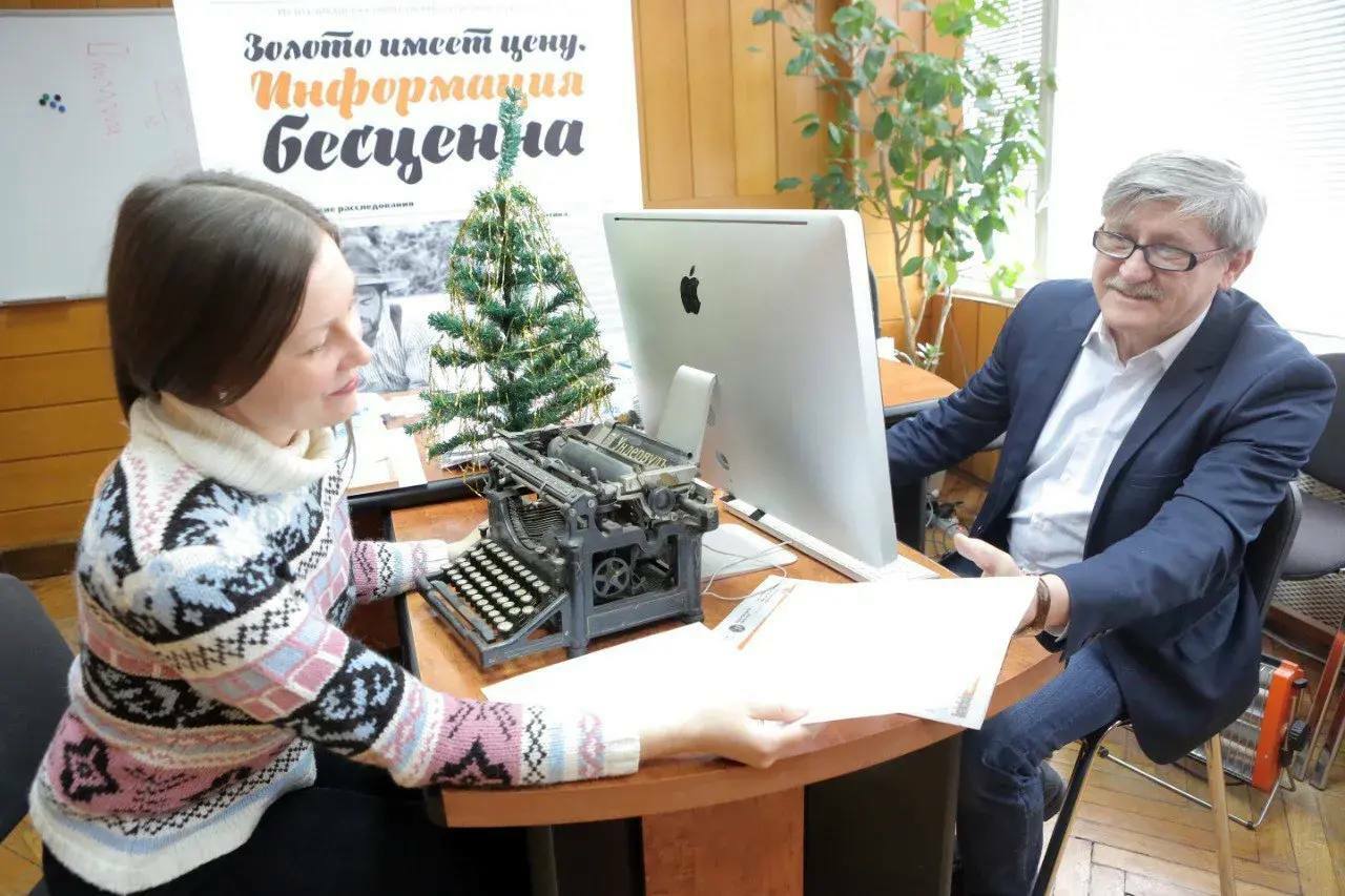 Радий Хәбиров Башҡортостан журналистарын һөнәри байрамы менән ҡотланы