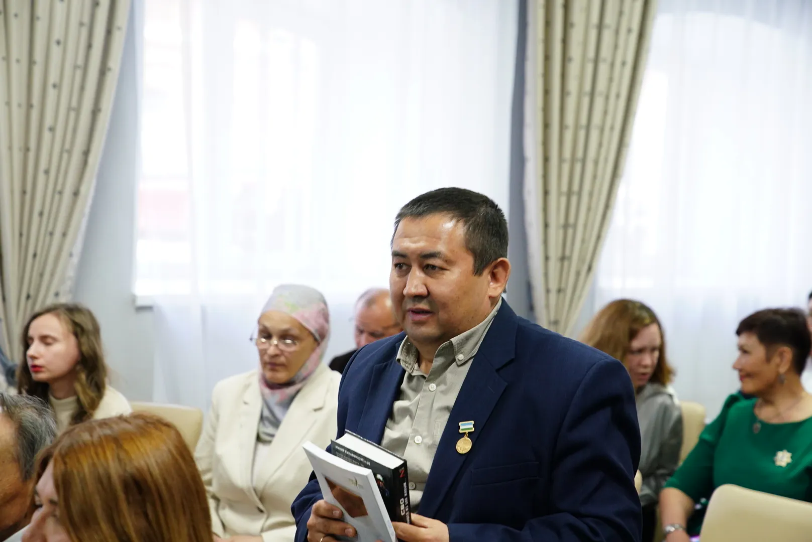 «Әҙиптәрҙең фекерен иҫәпкә алмайынса, етди ҡарарҙар ҡабул итмәйбеҙ»