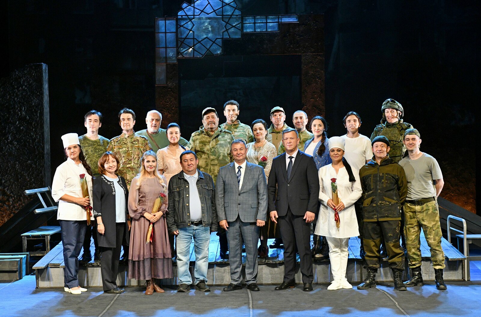 Тыуған ил алдындағы бурыс, батырлыҡ, тыныслыҡ тураһындағы спектакль