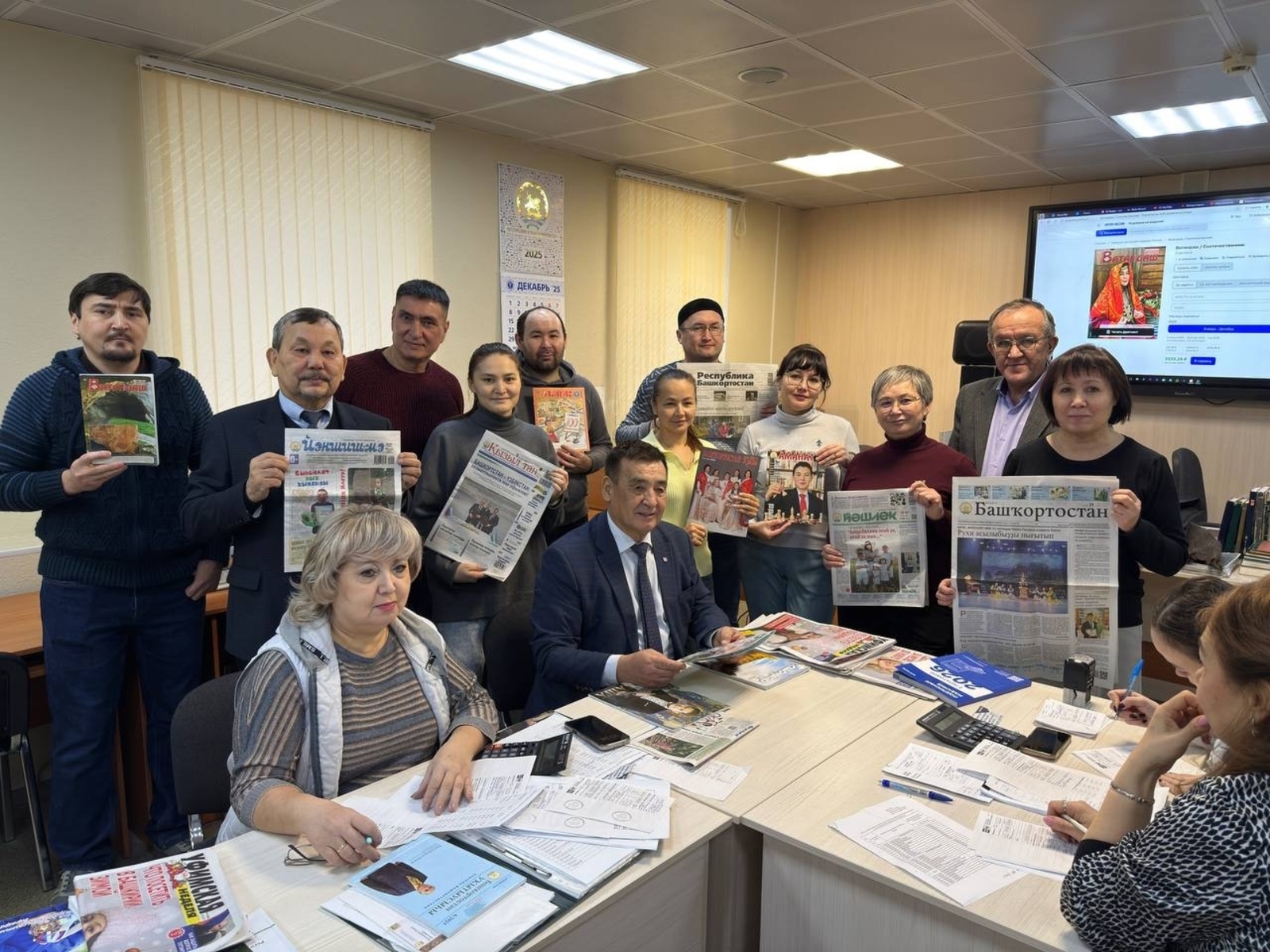 Өфөлә йәнә Матбуғатҡа яҙылыусы көнө гөрләп уҙҙы